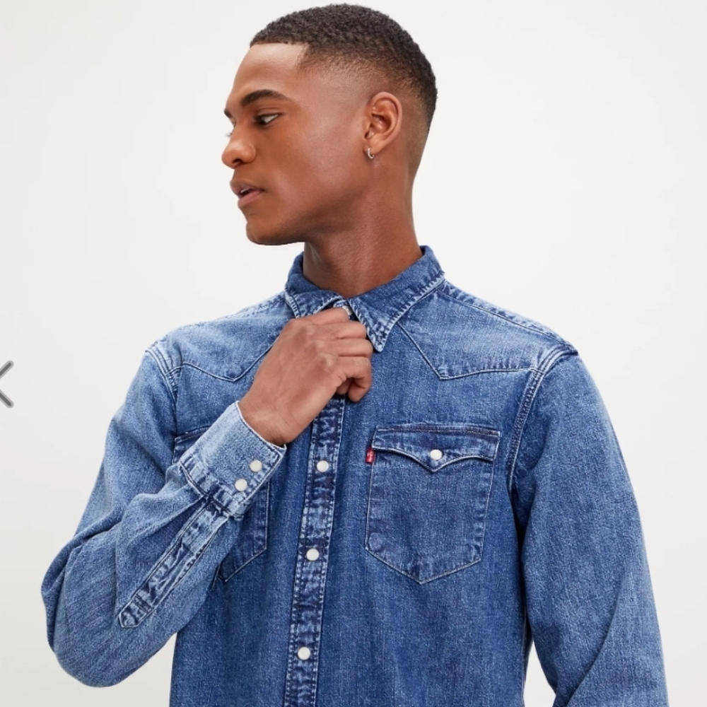 1993 Men's Vintage Levi's Denim Shirt